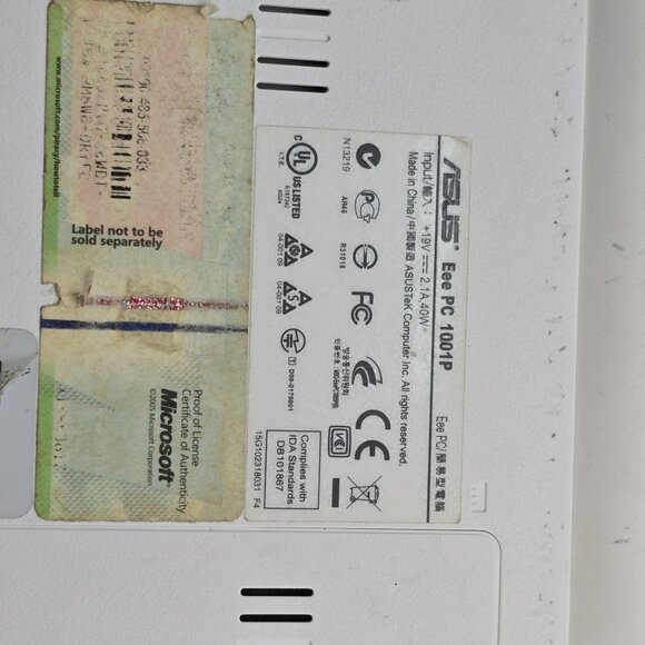 Asus Eee PC 1001P netbook of yore. Miraculously working fine. :-) - Picture 13 of 13